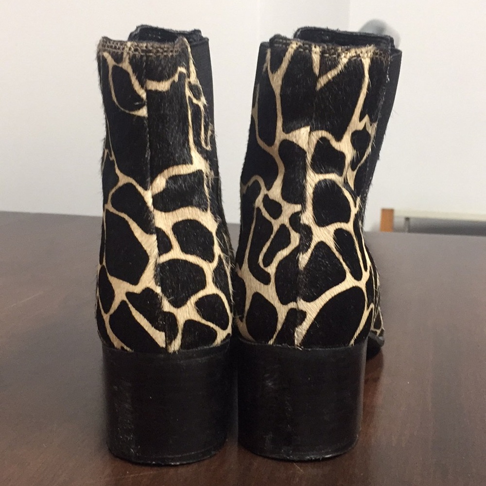 Giraffe ankle Boots - Picture 5 of 7